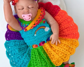 Modello per vestito all'uncinetto per bambini arcobaleno Italia