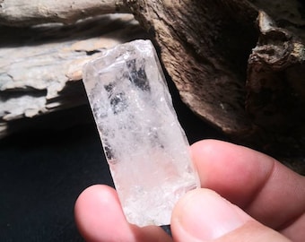 Clear Quartz Crystal - Raw Quartz - Clear Quartz Stones