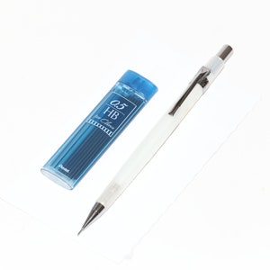Pentel P200 Clena 0.5mm mechanical pencil Limited Edition white barrel + HB refill lead
