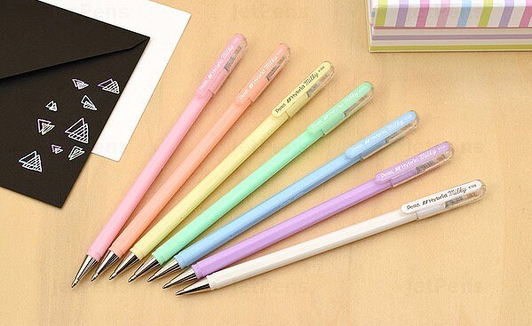 Roller inchiostro gel pastello Pentel Arts Hybrid Milky K108-P confezione da 4 colori assortiti blu pastello, viola pastello, arancione pastello e bianco