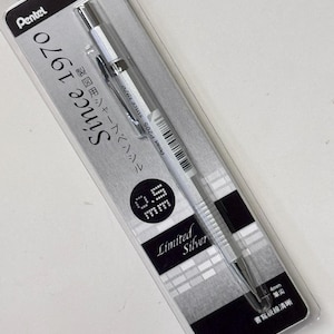Pentel sedan 1970 Limited Edition Sharp P205 0,5 mm stiftpenna silverfärgad kropp