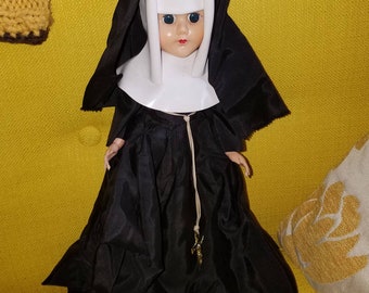 Vintage 60's Hard Plastic Walker Nun Doll w Pretty Blue Sleep Eyes Orig Outfit Clothes & Cross Crucifix Jesus 11"