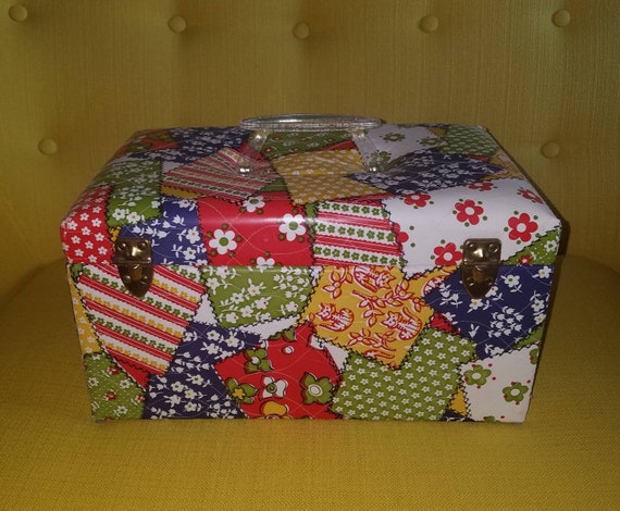 Cute Vintage Quilted Vinyl Carry Case Box Clear P… - image 8