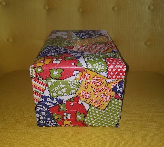 Cute Vintage Quilted Vinyl Carry Case Box Clear P… - image 5