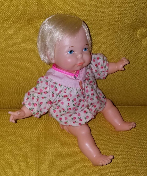 newborn thumbelina