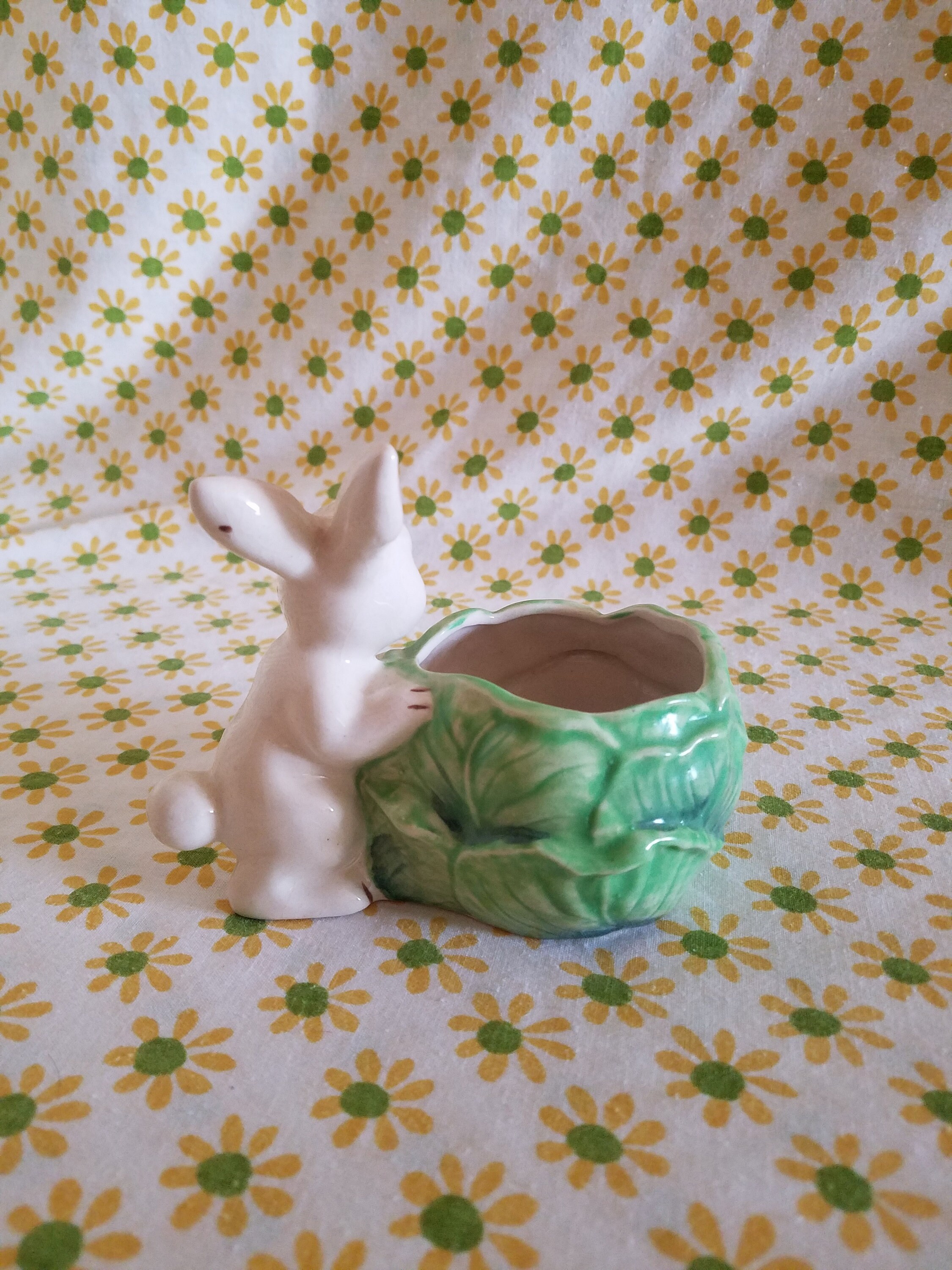 Cute Vintage Shiny Ceramic White Bunny Rabbit Big Brown Eyes W Lettuce ...