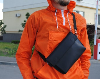 Zwart lederen borsttas. Tactische Crossbodytas. Schoudertas. Leren heuptas. Kleine leren herentas. Leren heren crossbody. Heuptasje.