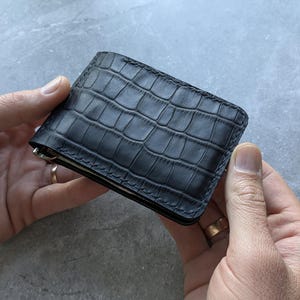 Tarjetero de piel. Fabricado en piel natural. Billetera con clip para dinero. Billetera de cuero con clip para dinero. Cartera de cuero. Cartera de hombre. Cartera minimalista.