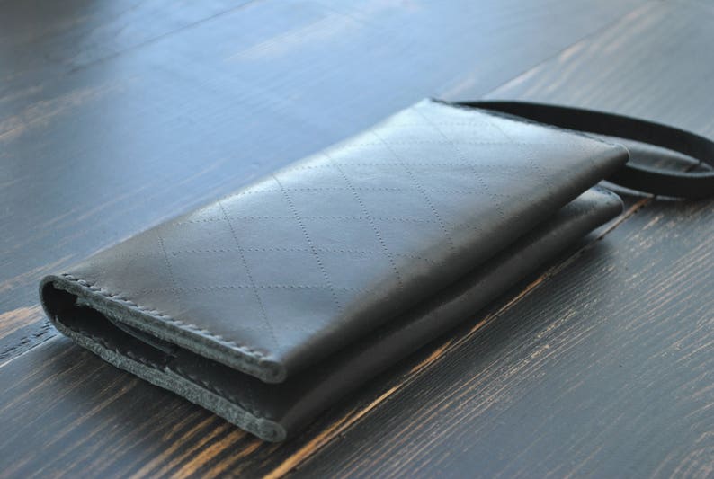 Wrist band.iPhone Wallet Case.Leather iPhone case Wallet Wallet PERSONALIZED Wristlet clutch Personalized gift Leather clutch with strap