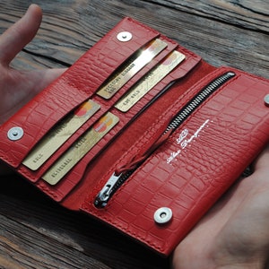 Cartera de piel caimán roja personalizada. Cartera de piel con imanes. Bolso de mano de piel con cremallera. Funda tipo billetera para iPhone. Funda de cuero para iPhone