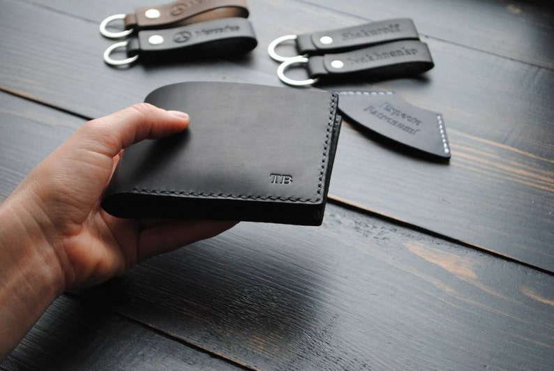 Cartera de cuero de hombre personalizada, cartera de cuero de hombre, cartera plegable, regalo de padrinos de boda, cartera de hombre, ideas de regalo para él, cartera de cuero mínima imagen 9