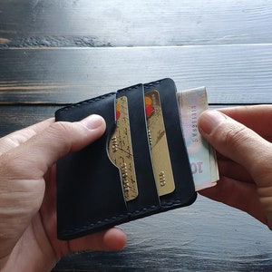 メンズレザーカードウォレット、レザー二つ折り財布、レザー縦型二つ折り、胸ポケット財布、ハンドメイドレザーウォレット、スリムレザーウォレット