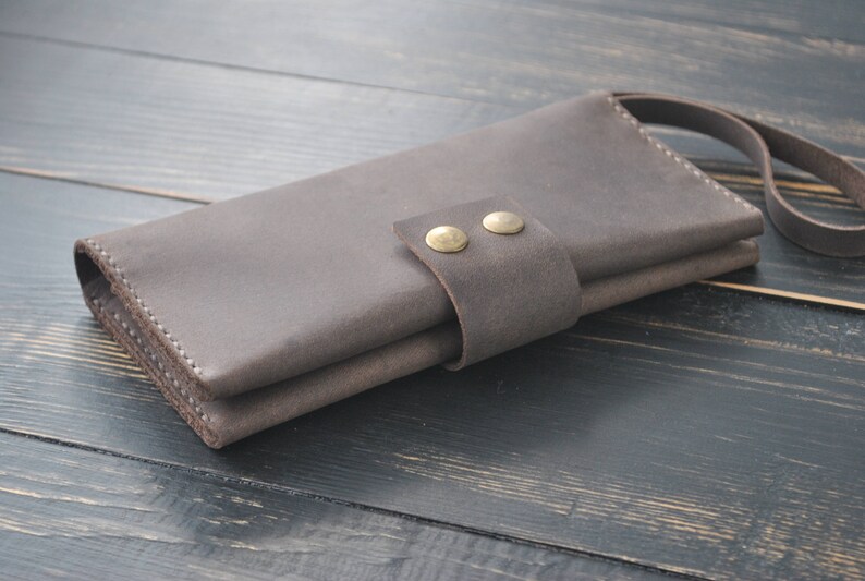 Wrist band.iPhone Wallet Case.Leather iPhone case Wallet Wallet PERSONALIZED Wristlet clutch Personalized gift Leather clutch with strap