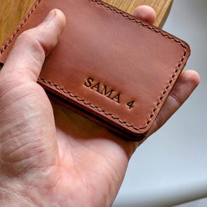 パーソナライズされたレザーマネークリップ。タンレザーのカードホルダー。スリムなレザーウォレット。フロントウォレットポケット。レザーマネークリップウォレット。コンパクトウォレット