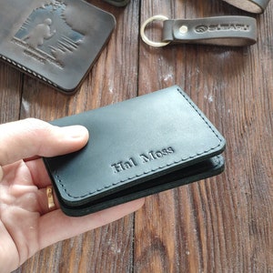 パーソナライズされた、レザー カード ホルダー、クレジット カード ウォレット、クレジット カード オーガナイザー、レザー カード ケース、クレジット カード ホルダー、レザー カード ウォレット。