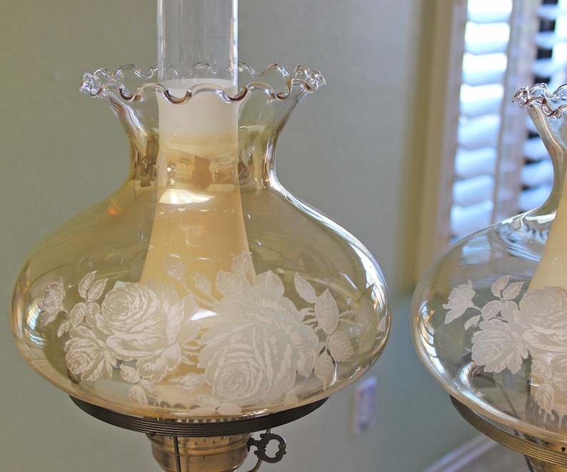Pair Hurricane Lamps Gwtw Er Glass Accurate Casting Image 0