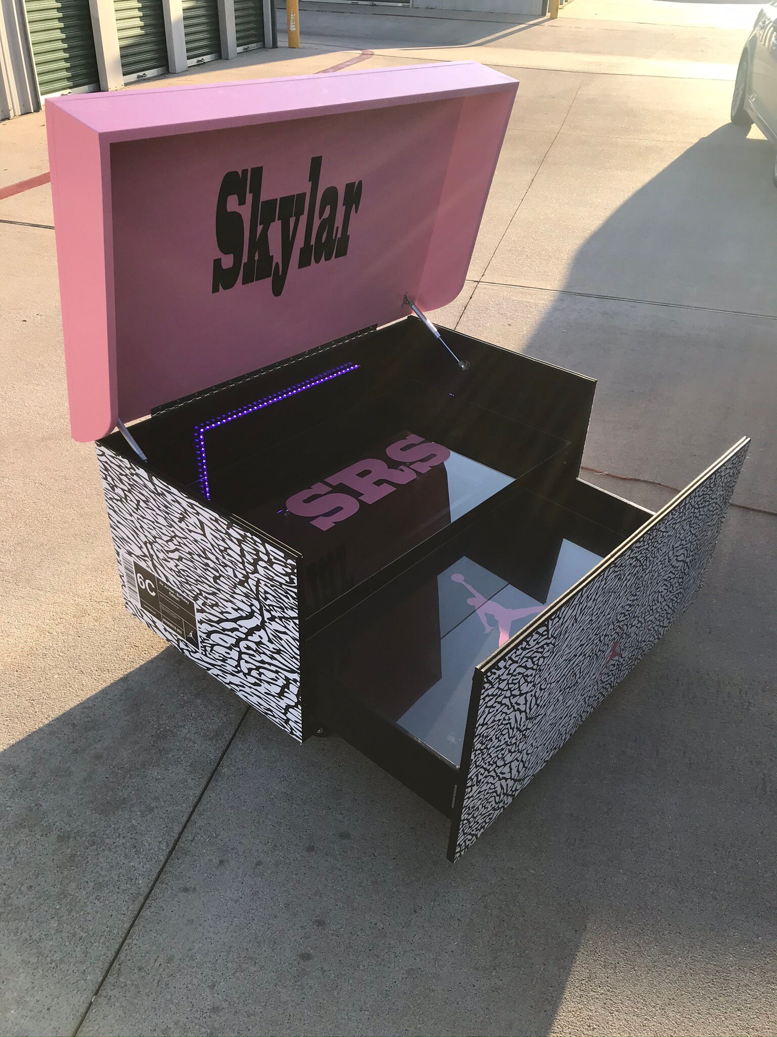 Large jordan shoe box discount