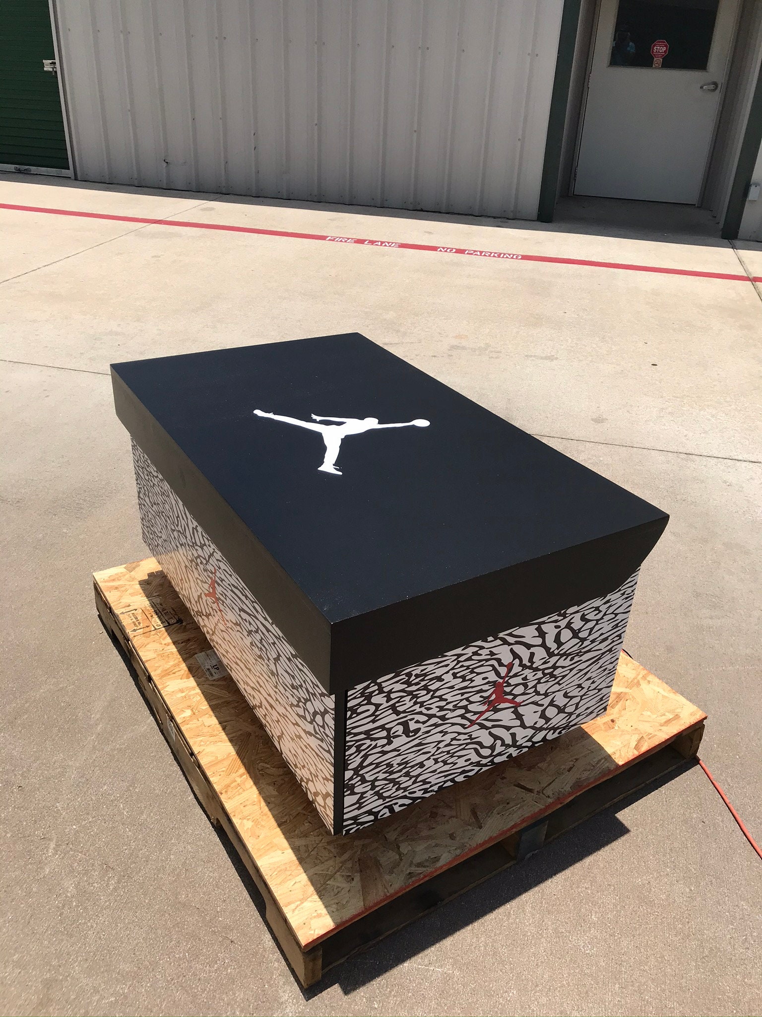 Giant shoe storage box _egypt - Louis Vuitton Shoe box 📦 For saving all  your shoes 👞 👠 👟 🤩