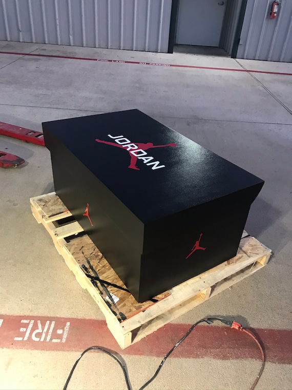 SHOEBOXBG - Custom Jordan Giant shoebox sneaker storage