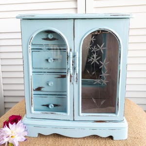 Updated Vintage Jewelry Box, Upcycled Jewelry Box, Floral, Blue, Distressed