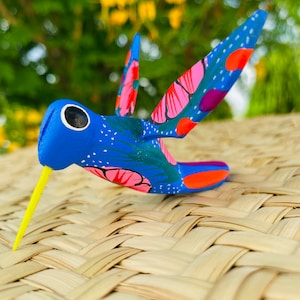 Mini Alebrije hummingbird