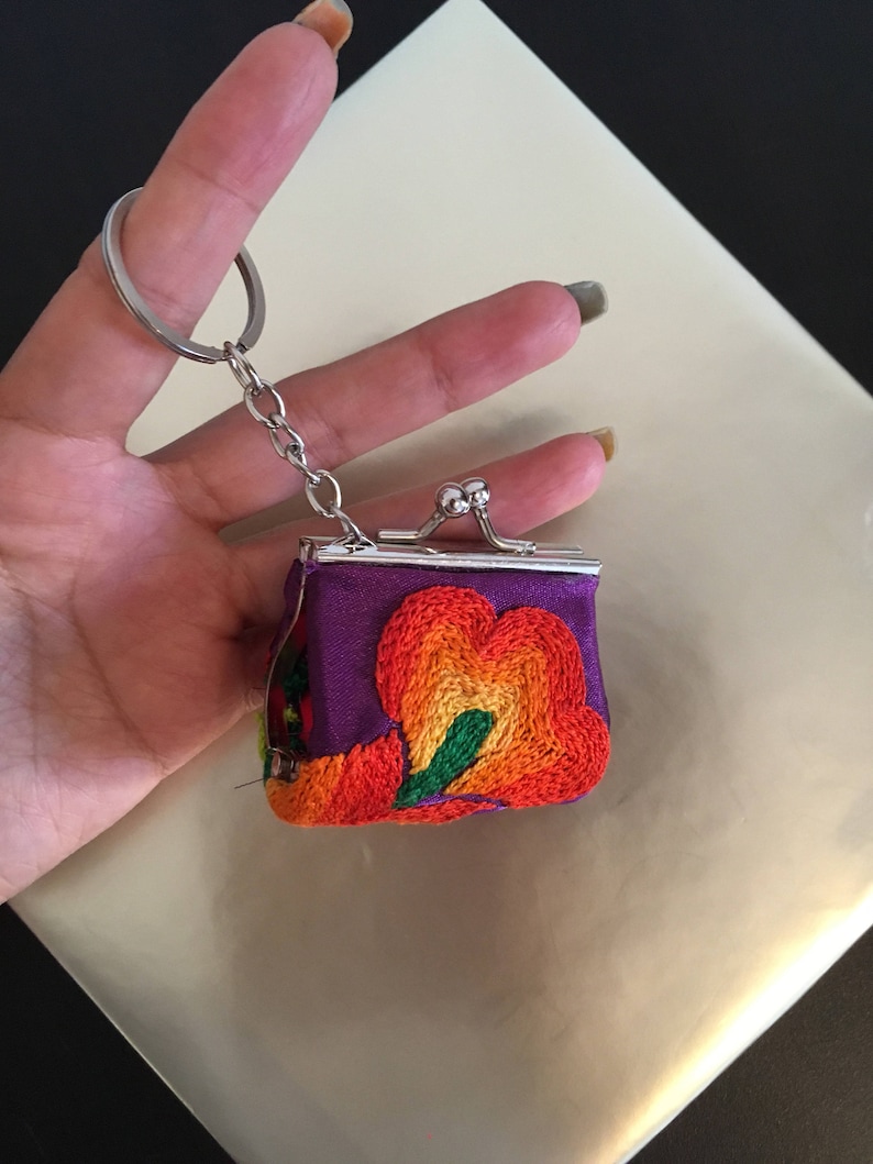 Super sale ~ Purse ~ key ring ~ hand embroidered ~ Istmo of Tehuantepec
