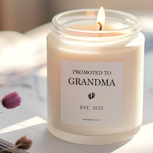 Grandma Gift, Grandma Candle, Pregnancy Announcement Gift, New Grandma Candle Gift, Soon To Be Grandma Gifts Promoted to Grandma Candle H16