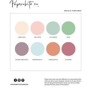 K&ouml;nnte beinhalten: Eine Farbkarte mit 10 verschiedenen Farben f&uuml;r Kerzen. Die Farben sind: Moccasin, Hellrosa, Teegr&uuml;n, Salbei, Gotischer Amethyst, Puderblau, Terrakotta, Altrosa. Der Text "Paperwhite co." und "BOUGIE PARFUM&Eacute;E" befindet sich oben auf der Karte. Der Text "/PAPERWHITECANDLES" befindet sich unten auf der Karte.