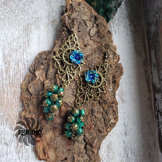 Irish Queen Filigree, Floral Druzy Cabochon and Malachite Cluster Earrings