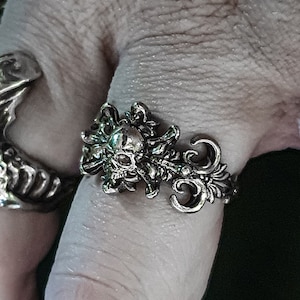 Decorative Gothic Art Deco Floral flower Ornament Skull Ring | 925 Sterling Silver | For Men Women