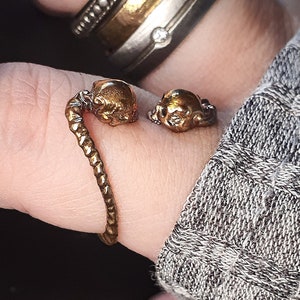 Lovers Gaze Cute playful adjustable Skull Lover Ring | Brass / 925 Sterling Silver / Gold | For Women