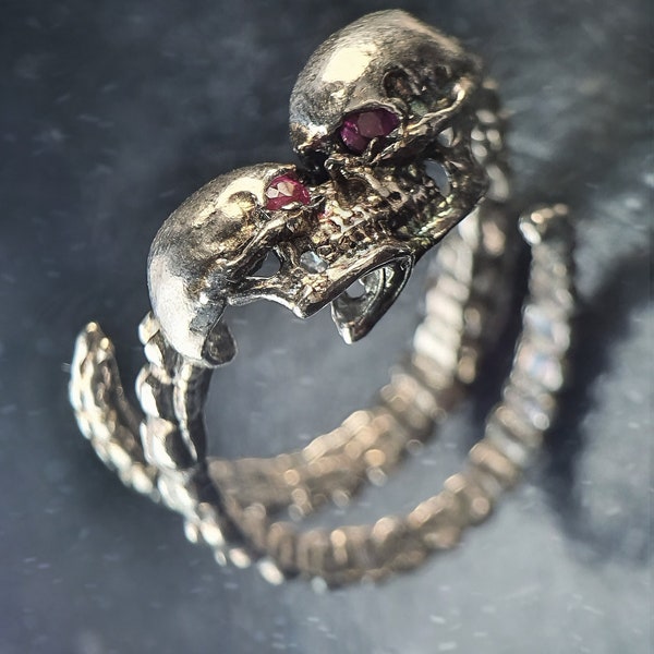 Eternal Kiss Skull Ring | Lovers Ring | Engagement Ring | Proposal Ring