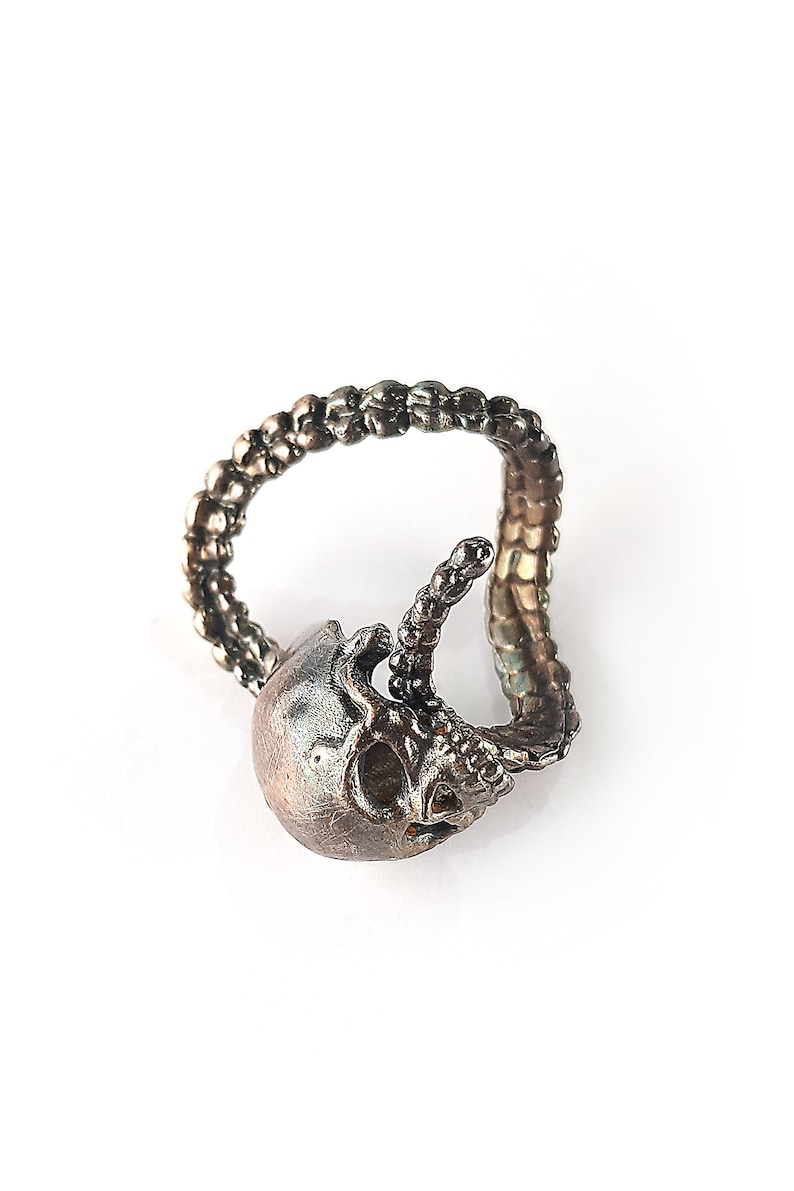 Unique adjustable Skull Ring