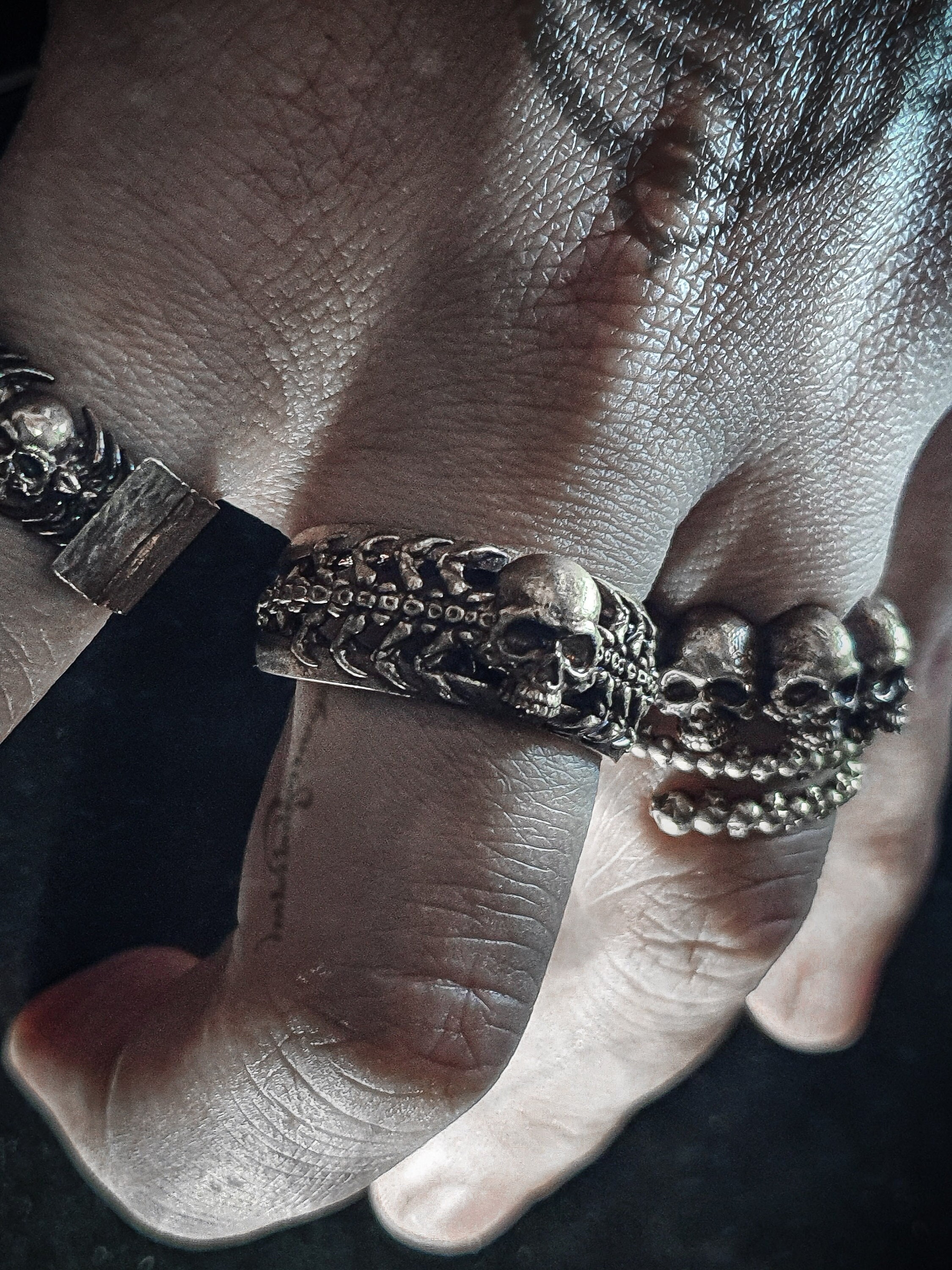 Gothic Symmetry Side Rib Cage Skeleton Dark Skull Stackable Ring