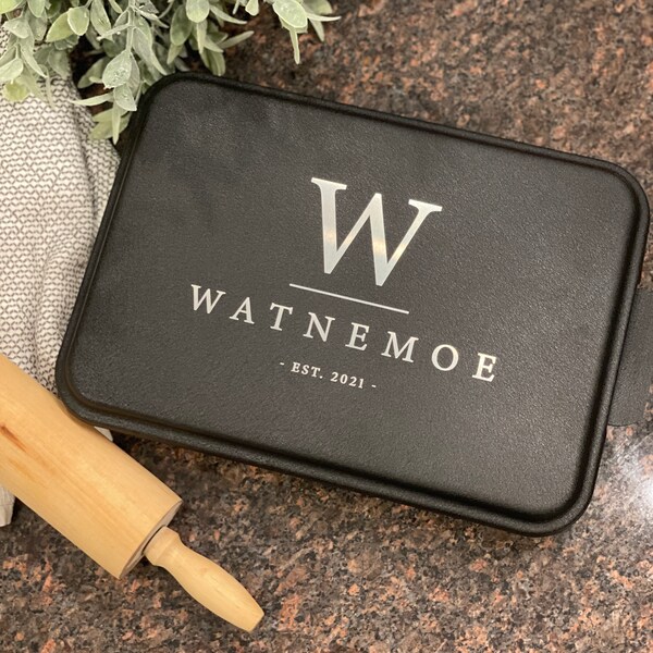 Custom Engraved Cake Pan, Personalized Cake Pan, Aluminum Cake Pan, Bakers Gift, Baking Pan, Housewarming, Gift For Her, Kitchen Gift