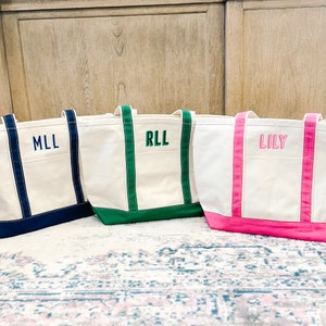 Embroidered Monogrammed Canvas Tote Bag - Gift for Her, Gift for Mom, Bridesmaid Gift, Bride Gift, Travel Bag, Personalized Gift