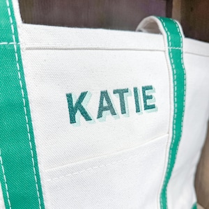Embroidered Personalized Canvas Tote Bag - Gift for Her, Gift for Mom, Bridesmaid Gift, Bride Gift, Travel Bag, Personalized Gift