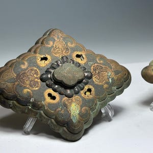 Kugikakushi japanska antika nageldekorationsbeslag 2x
