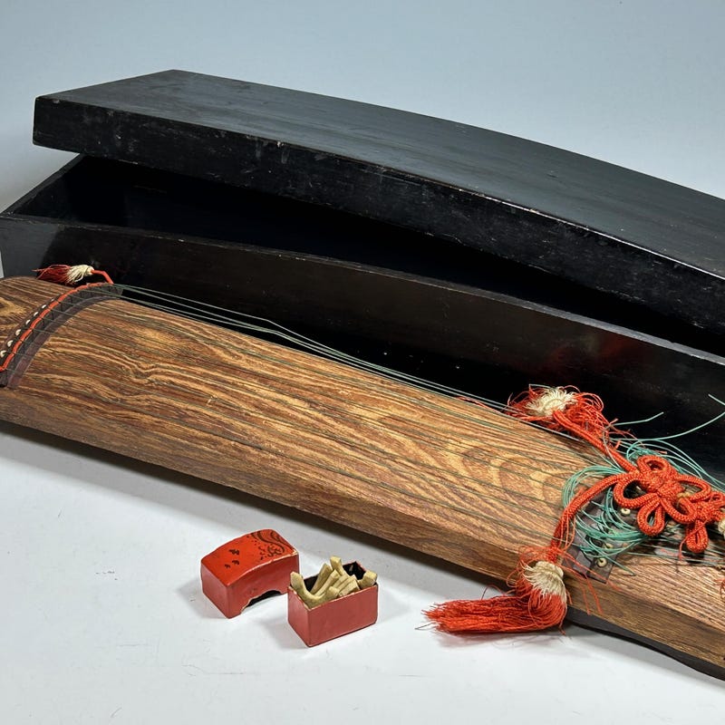 Set Freccette KOTO King PRO - Con 2 Set Di Freccette E 90 Accessori, Per Gioco E Competizione