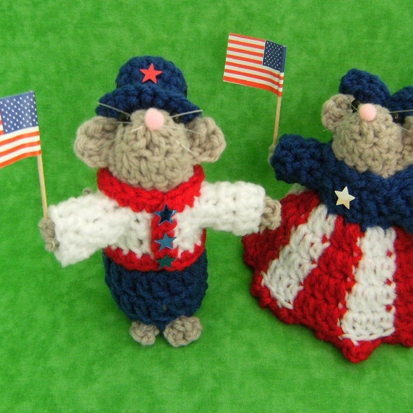 Crochet Patriotic Boy and Girl Mouse Couple, 4th of July Decor, Flag Day Decor, Party Favors, Table Decorations, Teacher Gift, Americana