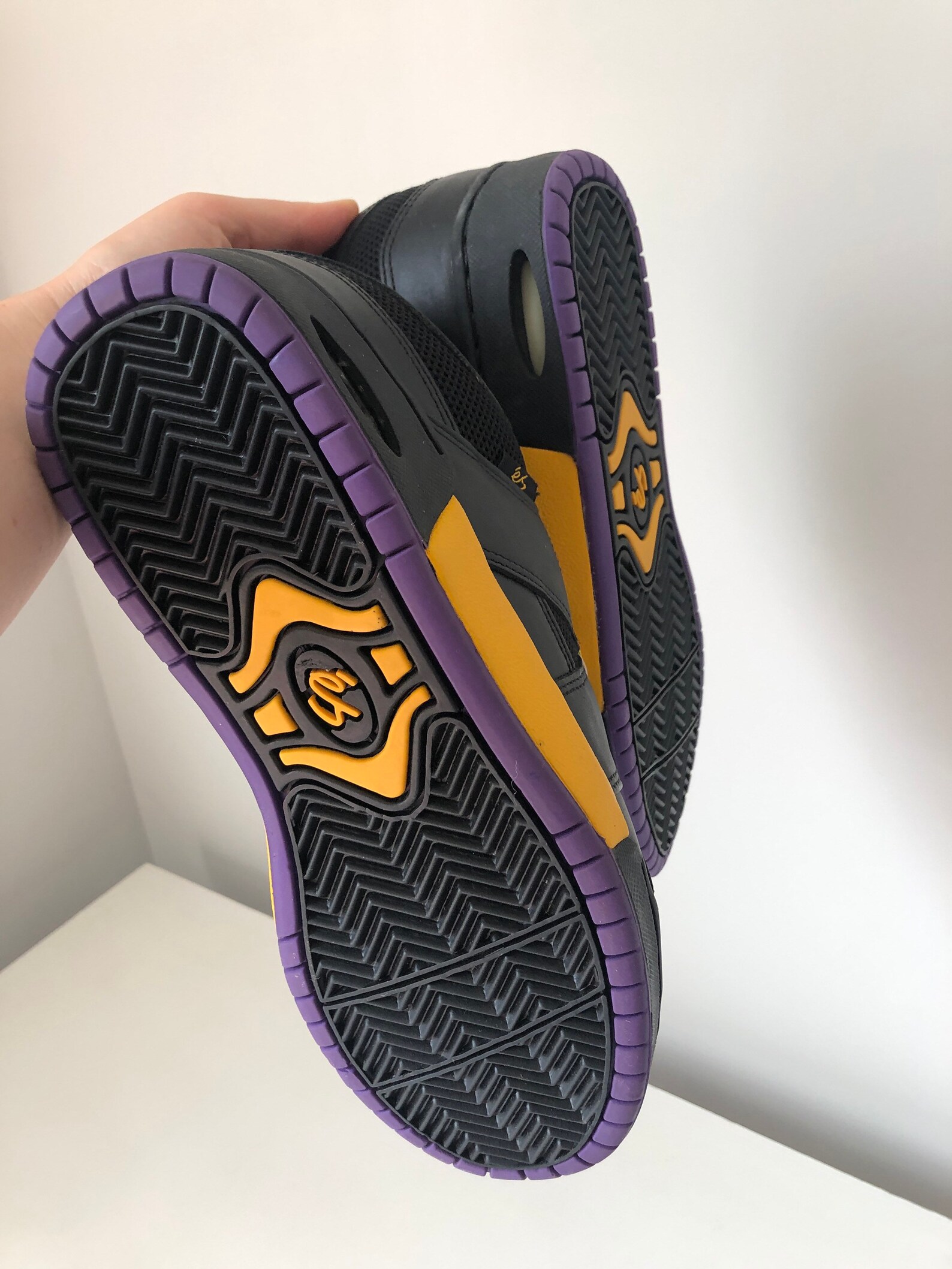 es koston 1