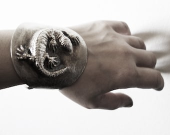 Handcrafted Sterling Silver Lizard Bangle: Reptile Art Jewelry