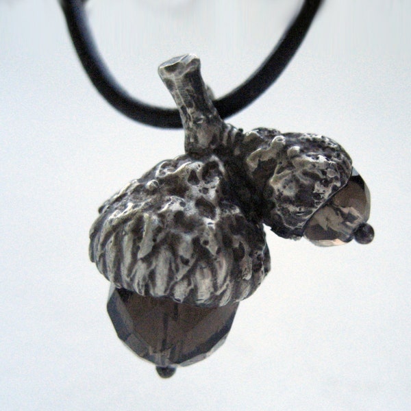 Acorn Necklace,Choker,Mothers Day Gift,Peter Pan Kiss,Silver Acorn,Acorn Pendant,Lucky Charm,Quartz Necklace,Nature Jewelry,Good Luck Charm,