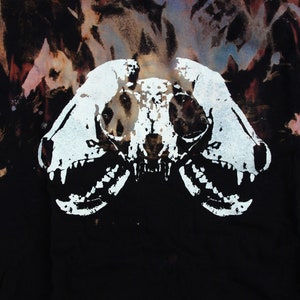 Triple Skull reverse dye graphic tee Size Medium  || punk, grunge, alternative fashion, bleached shirt||