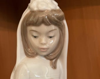 NAO by Lladro ヴィンテージスペイン磁器製 祈る少女、初聖体拝領の