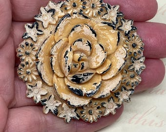 Broche Vintage En Celluloïd Forme Tambourine - Occasion Bon état, Sans Marque