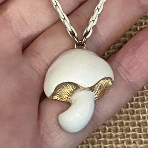 M*s様 ★超希少 1点物 ビンテージ ホワイトハーツ 1連 ネックレス ゴロー MONET ヴィンテージ ホワイト エナメル ゴールド トーン