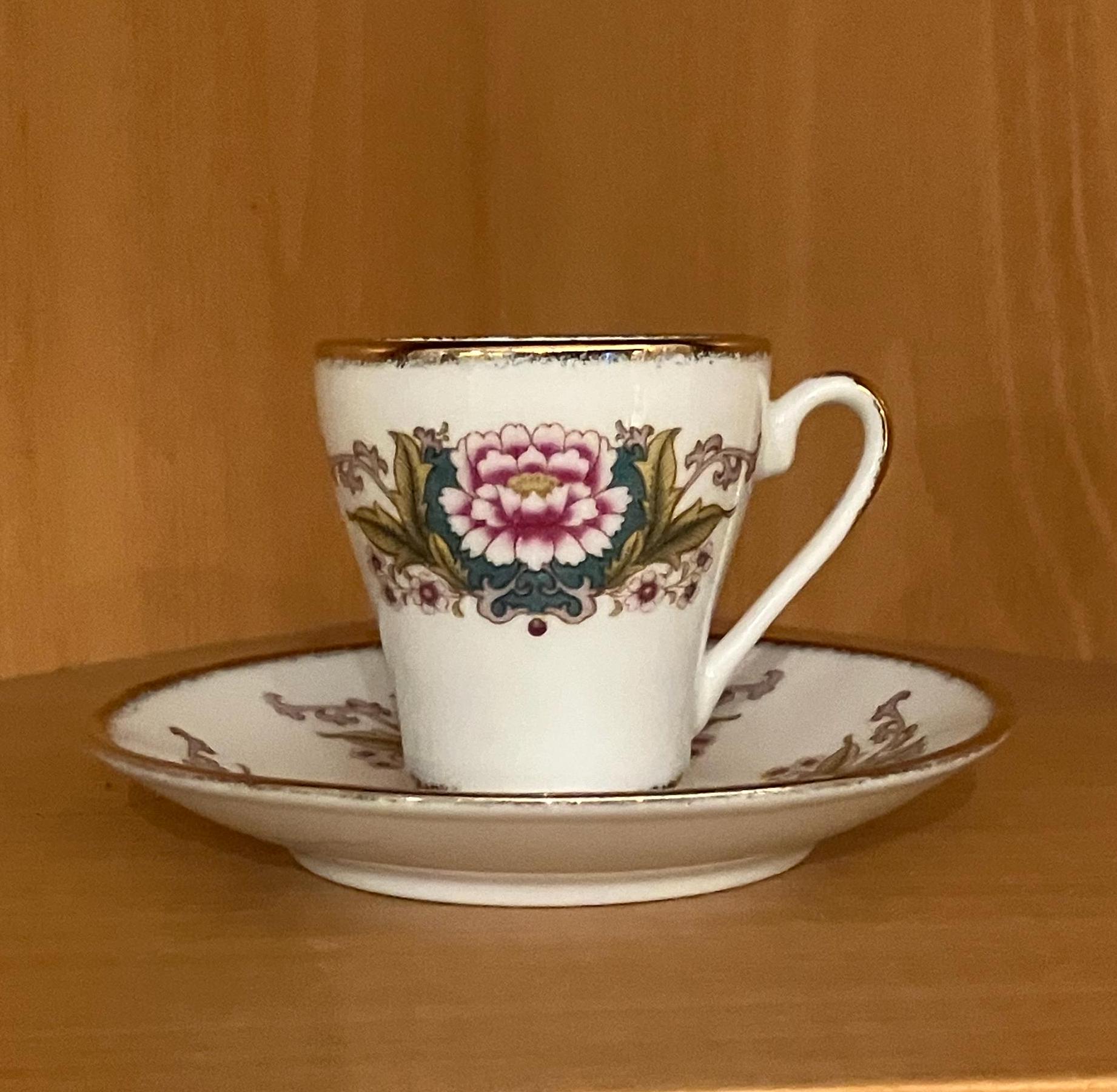 Nanjing Pagoda Yong Sheng Vintage Porcelain Demitasse Cup and  display picture 1