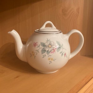 Théière de style français 4 tasses PRINTEMPS Hall vintage, théière vintage florale Mid-Century 32 oz