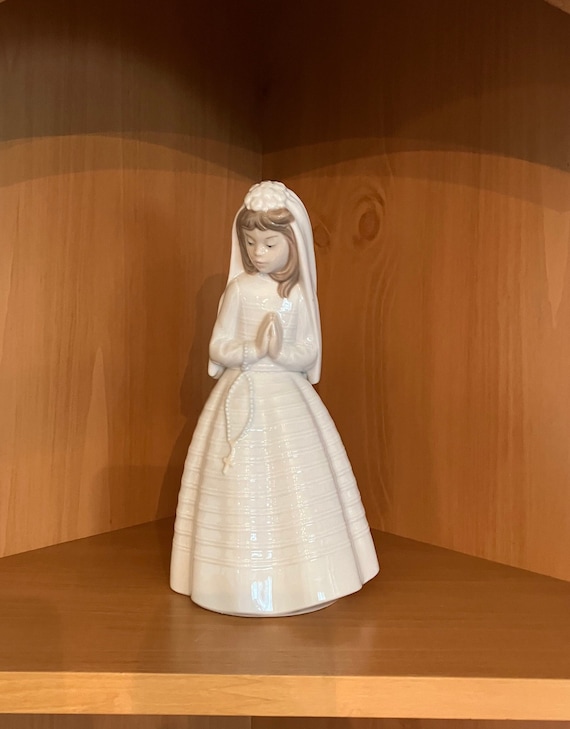 NAO by Lladro ヴィンテージスペイン磁器製 祈る少女、初聖体拝領の